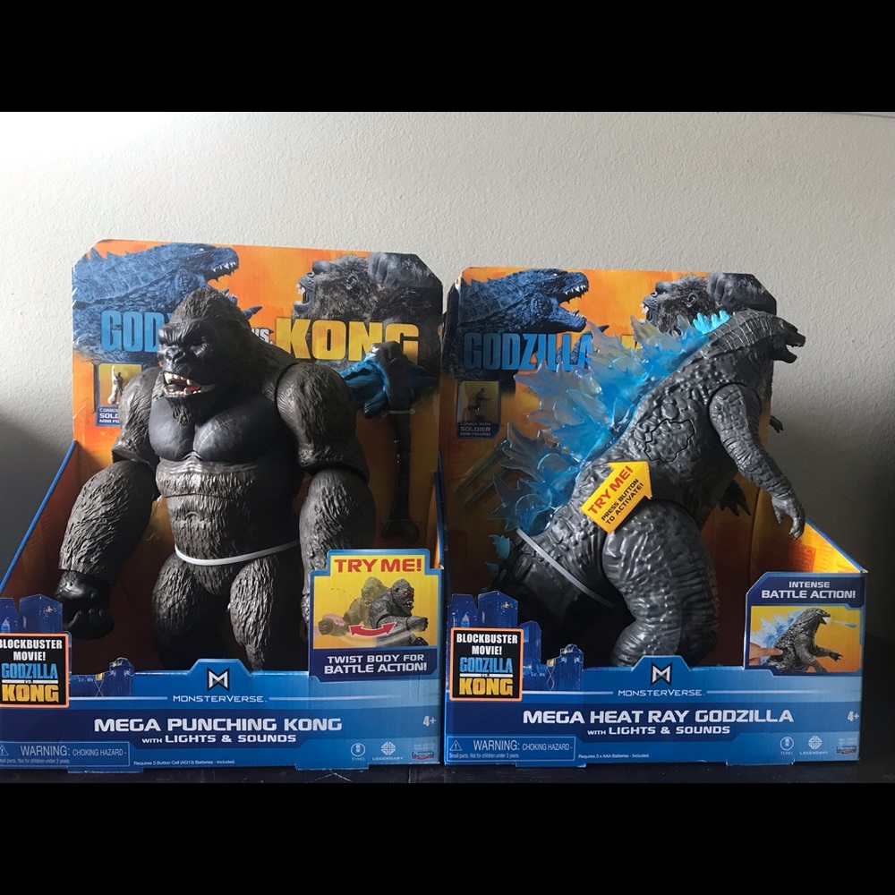Godzilla VS Kong 13” Mega Godzilla Figure with lights & Sounds